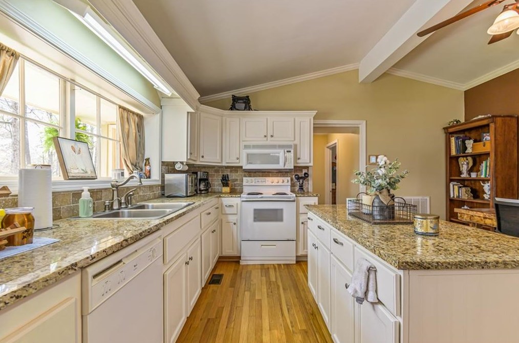 11 Oreburg Rd, Rome GA  30165-9249 exterior