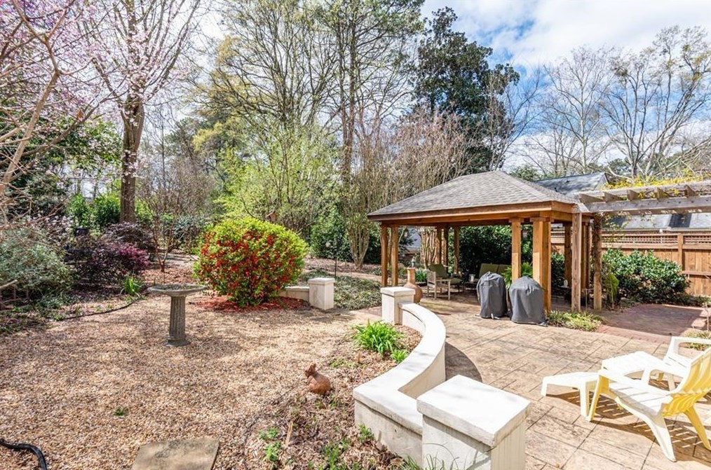 1853 Westminster Way, Atlanta GA  30307-1134 exterior