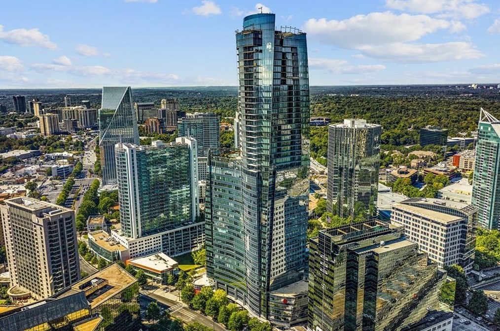 3344 Peachtree Rd, Atlanta GA  30326-4801 exterior