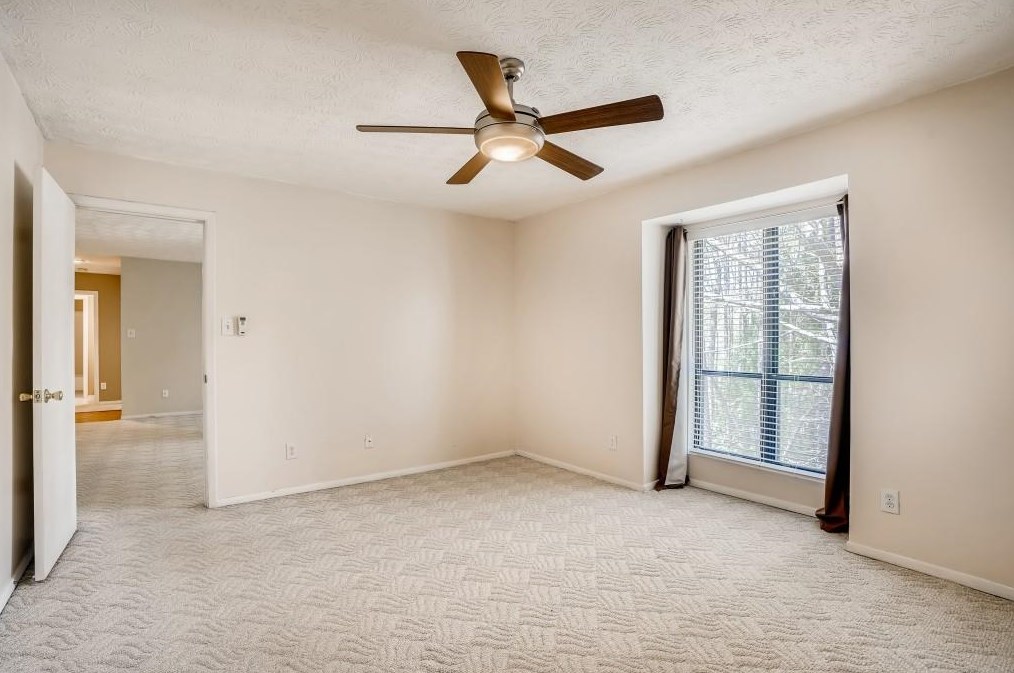 306 Tuxworth Cir, Decatur GA 30033-5602 exterior