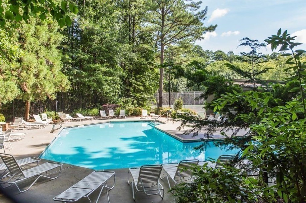 306 Tuxworth Cir, Decatur GA 30033-5602 exterior