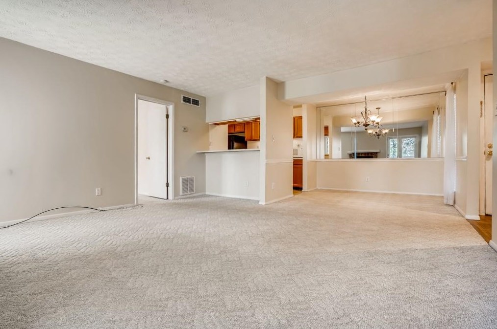 306 Tuxworth Cir, Decatur GA 30033-5602 exterior