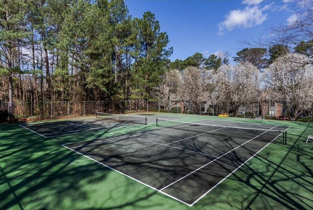 306 Tuxworth Cir, Decatur GA 30033-5602 exterior