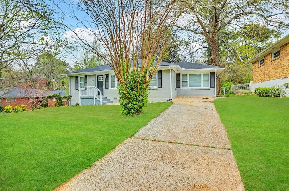 2164 Rockhaven Cir, Decatur GA  30032-5371 exterior