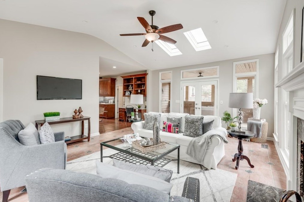 3021 Arbor Chase, Decatur GA  30033-1800 exterior