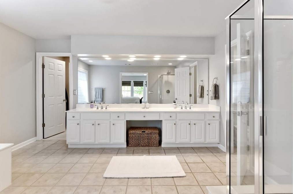 2039 Wrights Ml Cir, Atlanta GA  30324-2791 exterior
