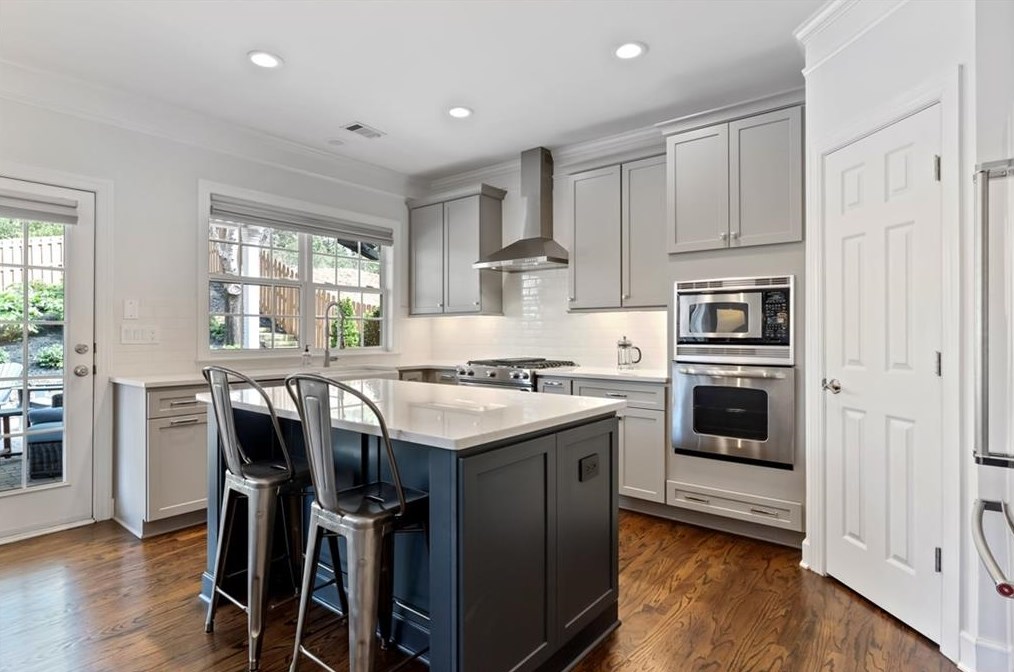 2039 Wrights Ml Cir, Atlanta GA  30324-2791 exterior