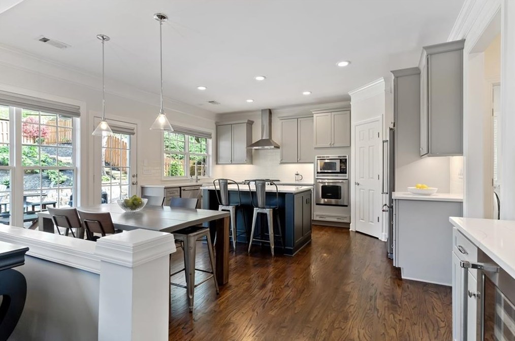 2039 Wrights Ml Cir, Atlanta GA  30324-2791 exterior