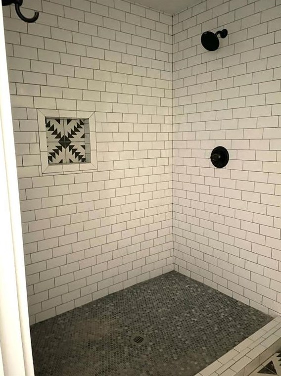 2438 Crestview Ave, Decatur GA  30032-4113 exterior