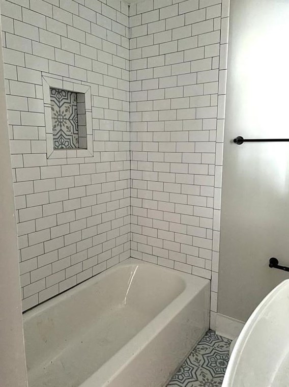 2438 Crestview Ave, Decatur GA  30032-4113 exterior