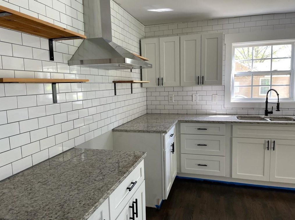 2438 Crestview Ave, Decatur GA  30032-4113 exterior