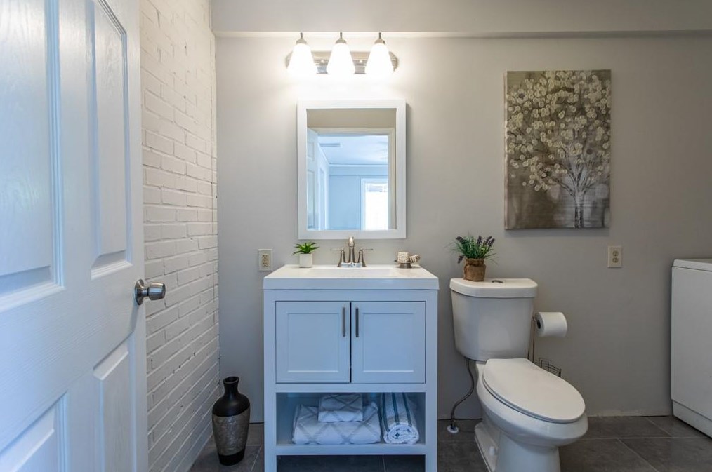 2278 Vistamont Dr, Decatur GA  30033-4704 exterior