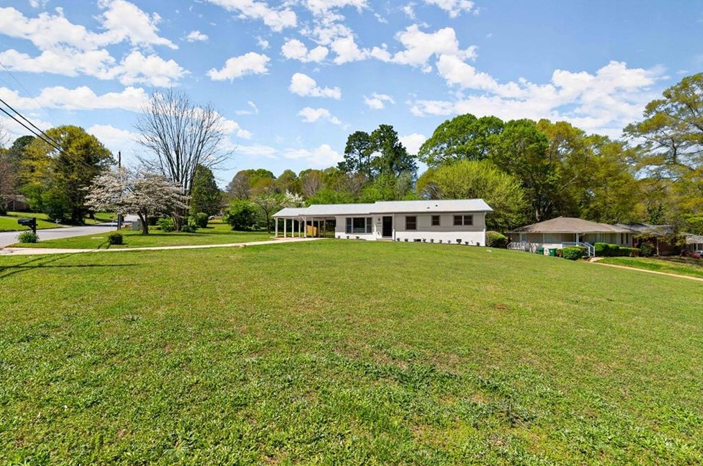 2844 Toney Dr, Decatur GA  30032-5747 exterior