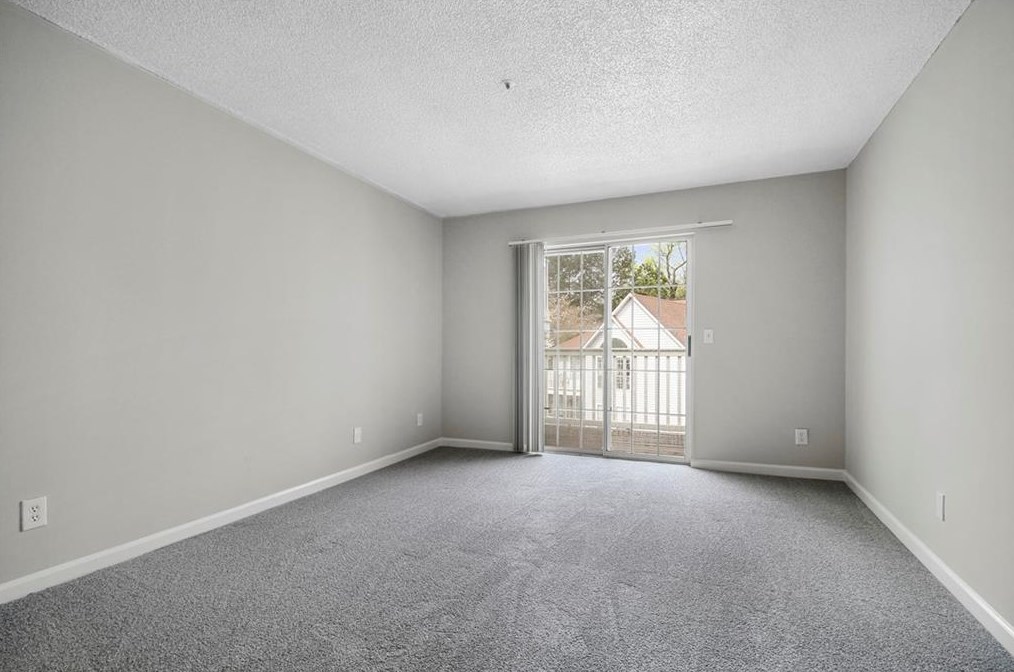 321 Cobblestone Trl, Avondale Est GA  30002-1210 exterior
