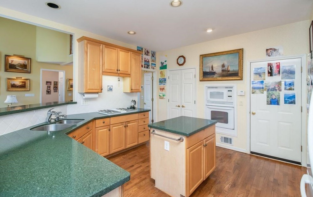 4107 Daniel Green Trl, Smyrna GA  30080-6310 exterior