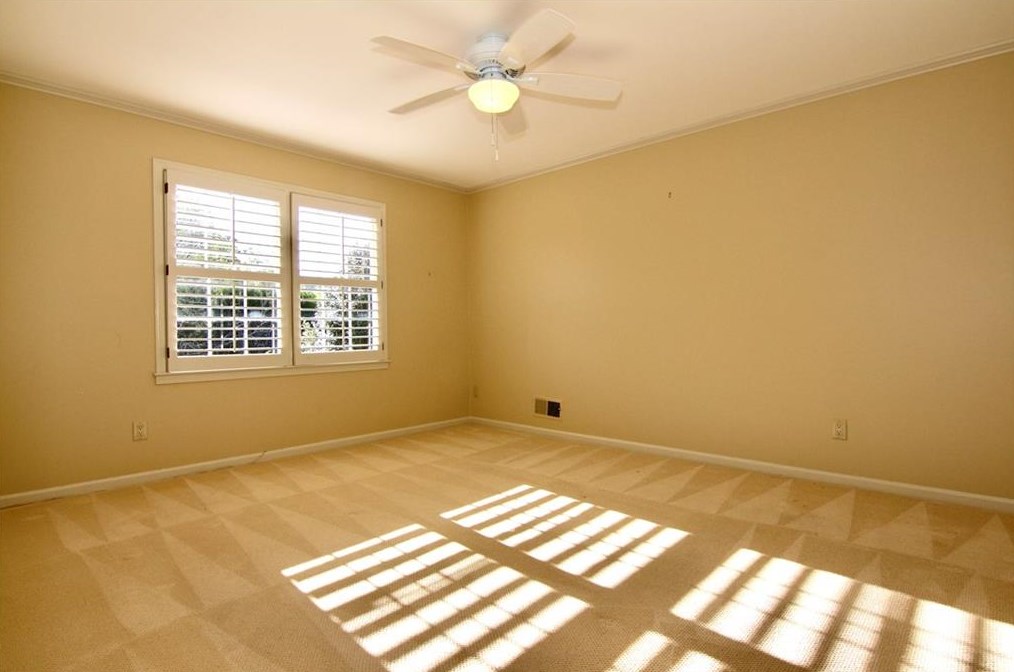 5260 Mt Vernon Way, Atlanta GA  30338-4625 exterior