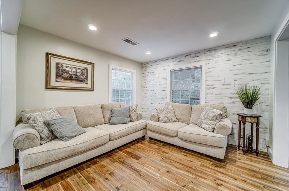 2069 Wilandrew Dr, Decatur GA  30033-0019 exterior