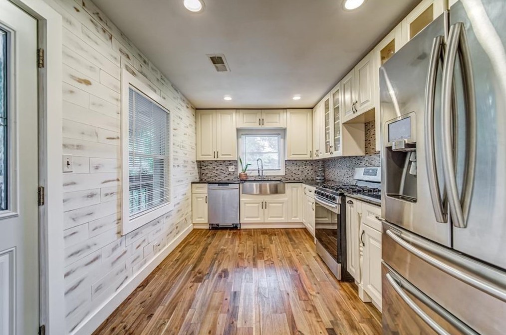 2069 Wilandrew Dr, Decatur GA  30033-0019 exterior