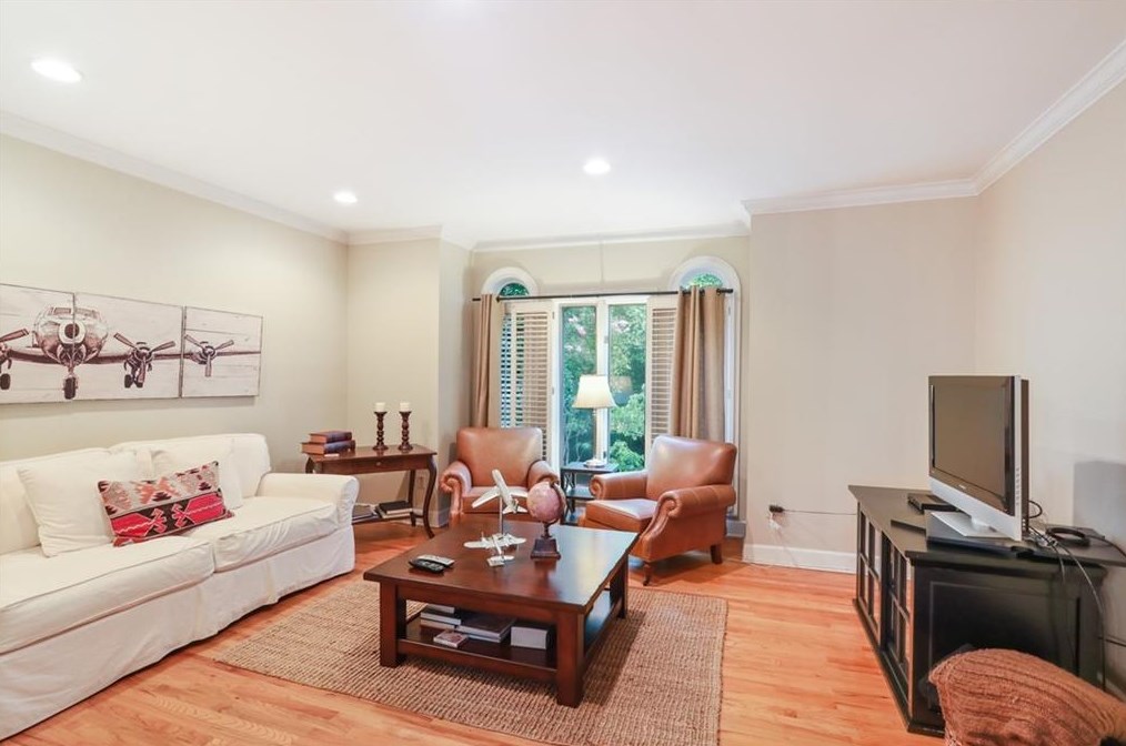2 Westfair Ct, Atlanta GA  30328-1658 exterior