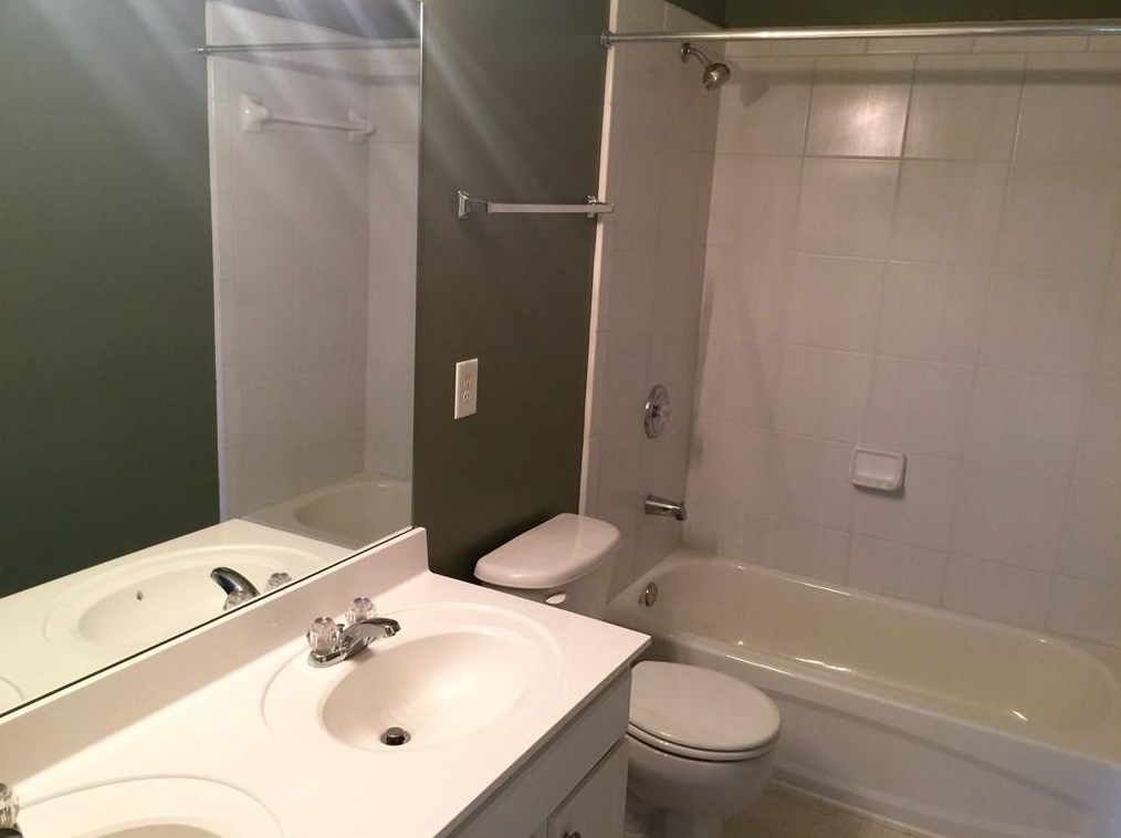 919 Wendlebury Ct, Alpharetta GA 30004-0510 exterior