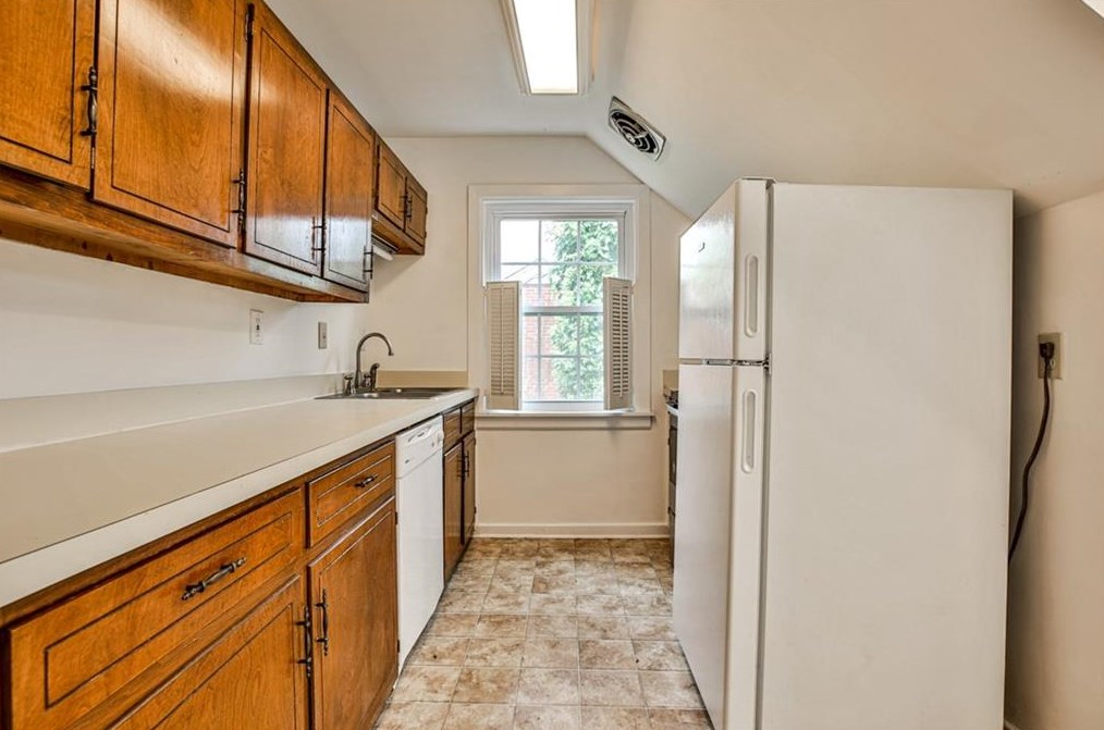 1206 Church St, Decatur GA  30030-1541 exterior