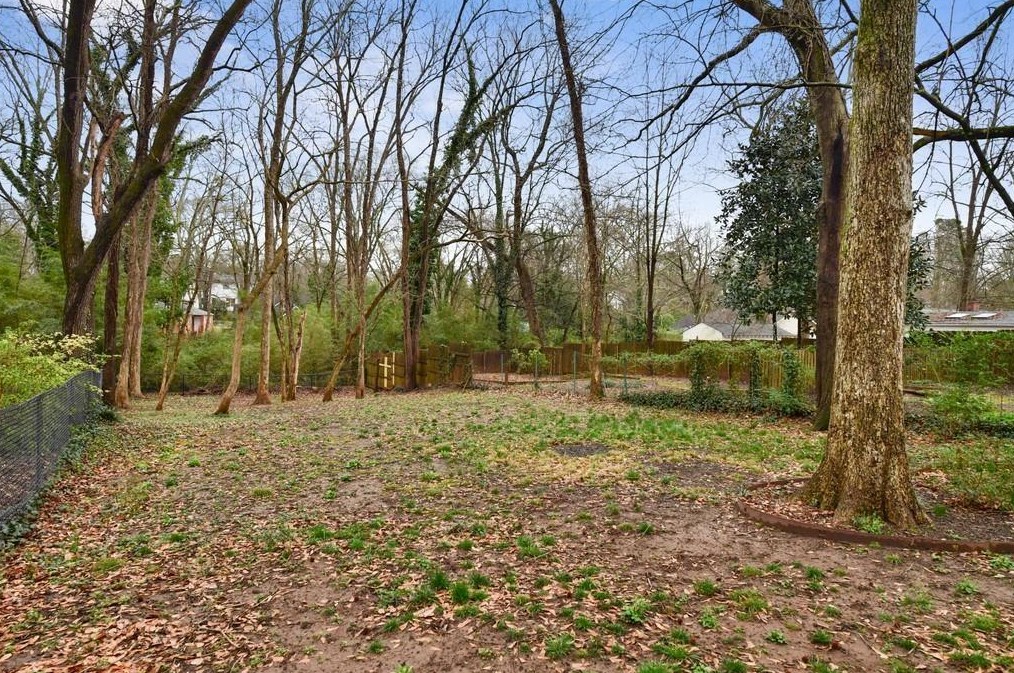 81 Rockyford Rd, Atlanta GA  30317-1339 exterior