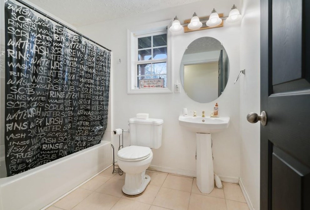 110 Granny Smith Dr, Calhoun GA 30701-4583 exterior