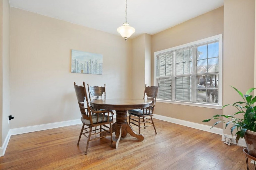 110 Granny Smith Dr, Calhoun GA 30701-4583 exterior