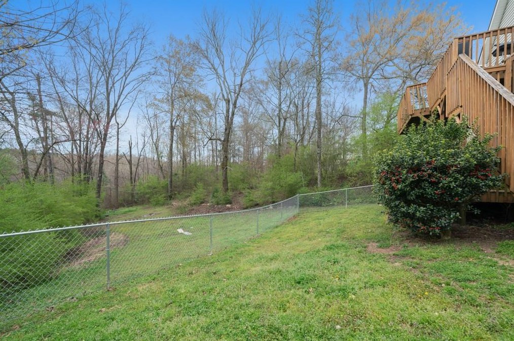 110 Granny Smith Dr, Calhoun GA 30701-4583 exterior