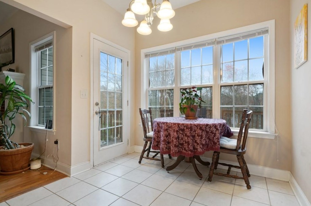 110 Granny Smith Dr, Calhoun GA 30701-4583 exterior