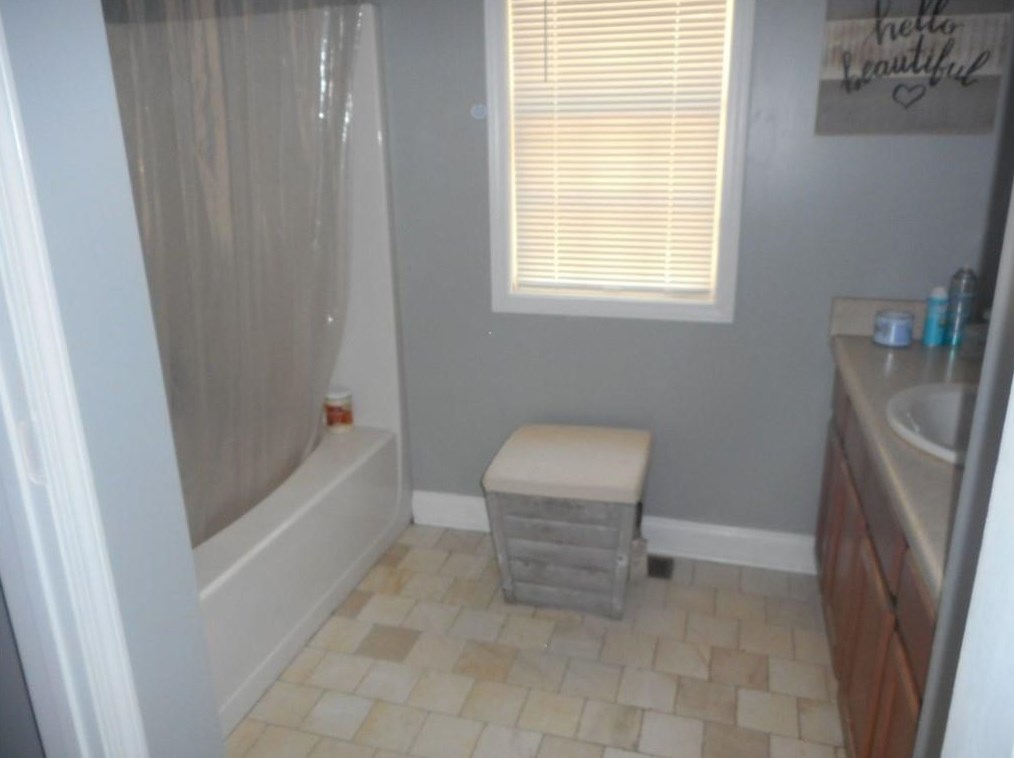 180 Mccready Dr, Dallas GA 30157-5634 exterior