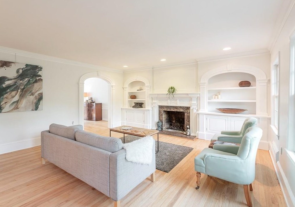 242 Parkwood Rd, Decatur GA  30030-2813 exterior