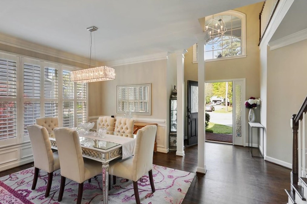 2257 Wayside Dr, Atlanta GA  30319-4009 exterior