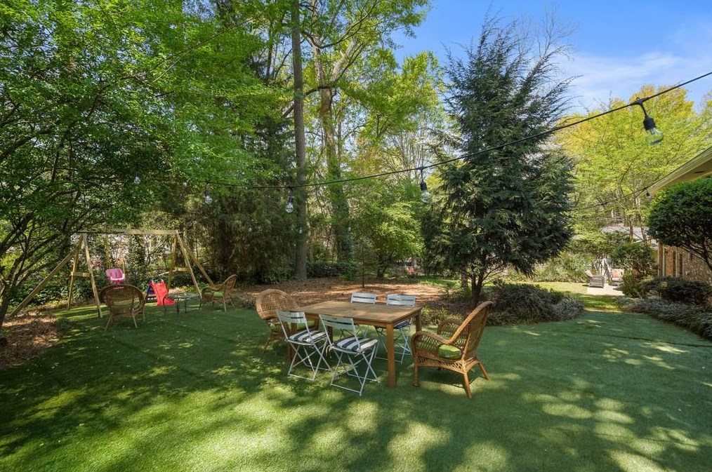 6500 Whispering Ln, Atlanta GA  30328-3065 exterior