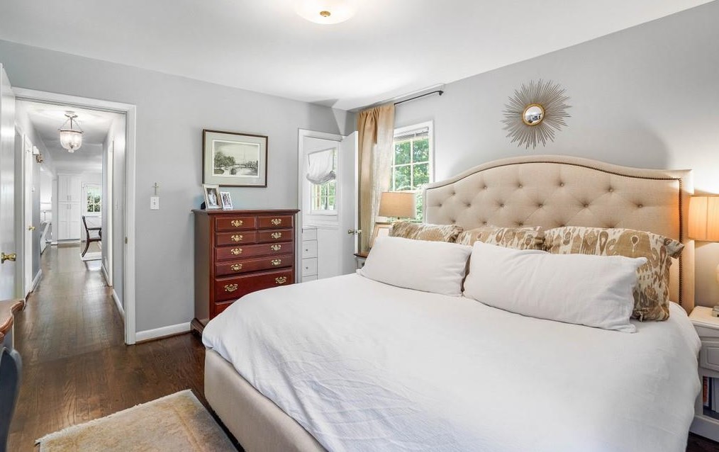 6500 Whispering Ln, Atlanta GA  30328-3065 exterior