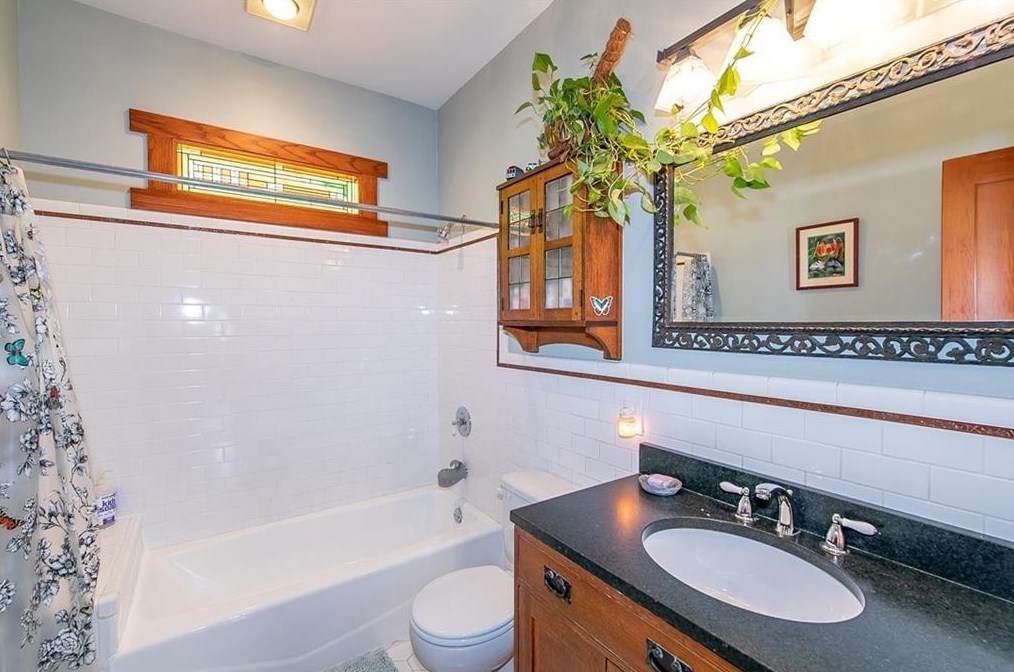 220 Jefferson Pl, Decatur GA  30030-3653 exterior