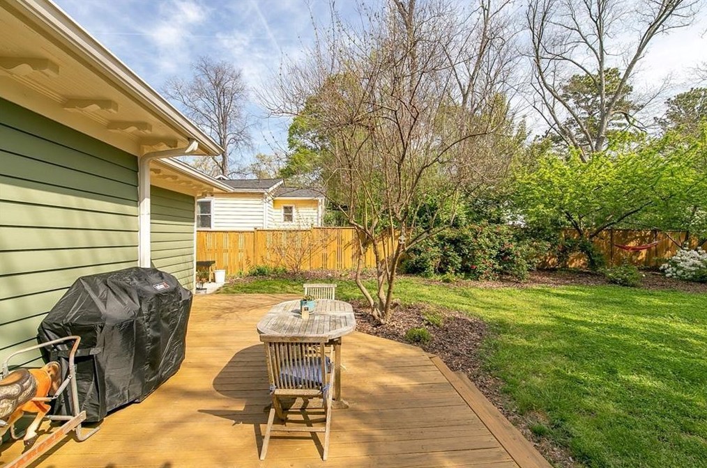 220 Jefferson Pl, Decatur GA  30030-3653 exterior