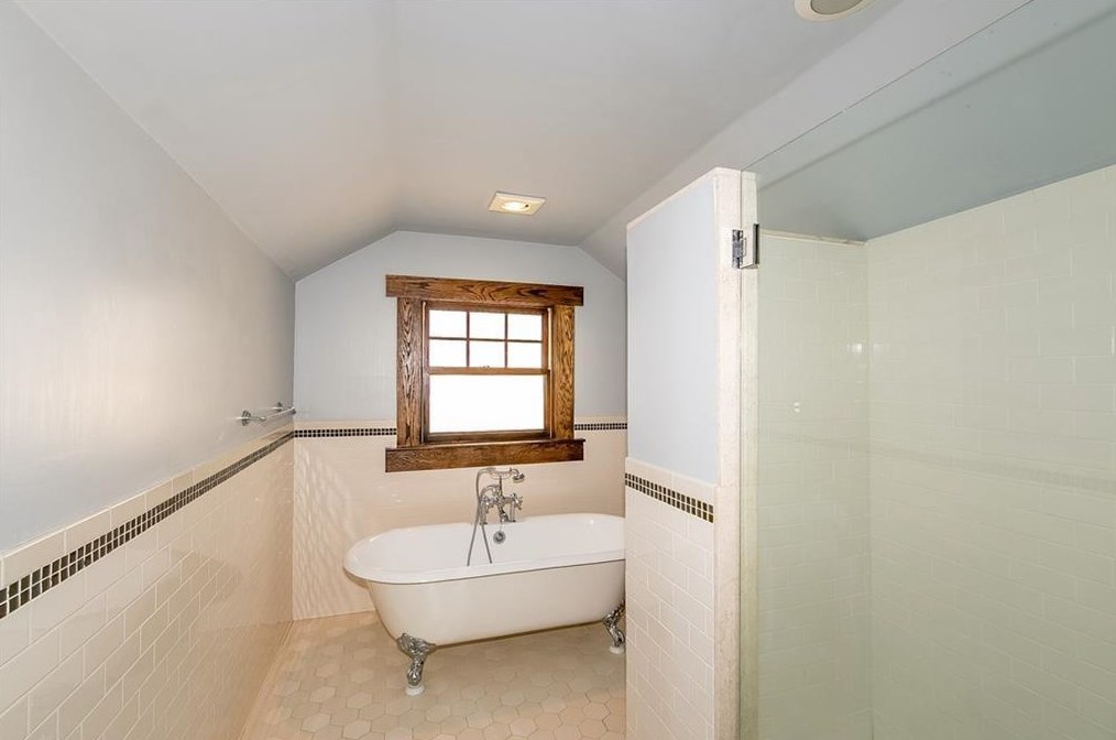 220 Jefferson Pl, Decatur GA  30030-3653 exterior