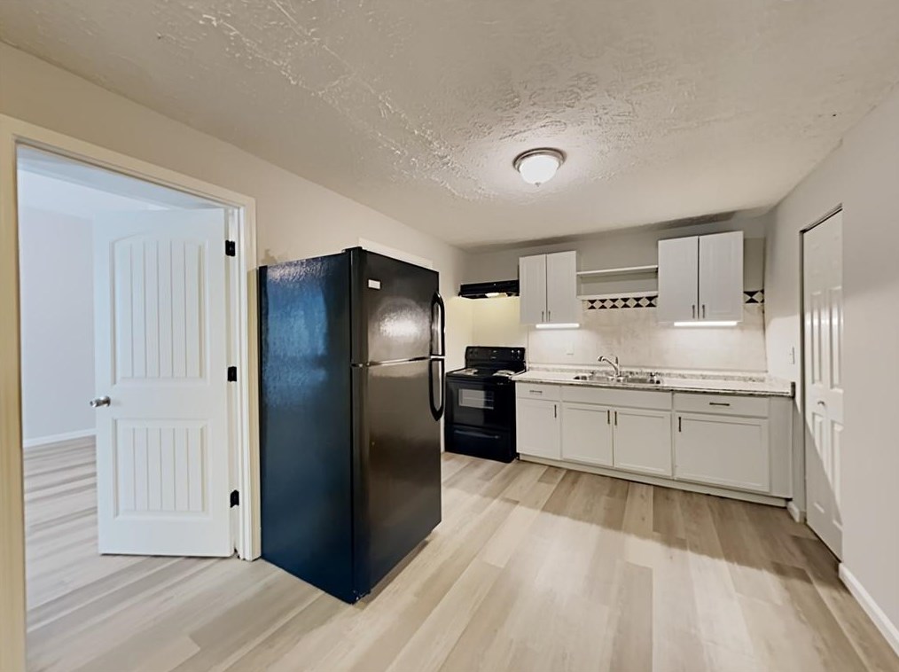 2824 Whispering Hills Dr, Atlanta GA  30341-5106 exterior