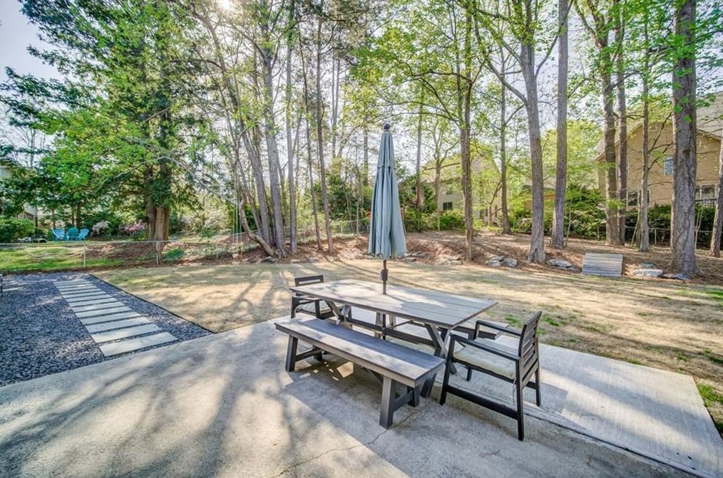 3816 Cline Dr, Smyrna GA  30082-3115 exterior