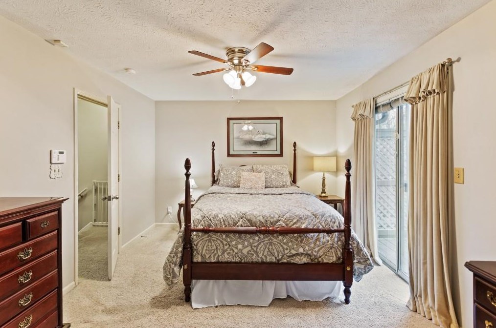 1154 Weatherstone Dr, Atlanta GA  30324-4643 exterior