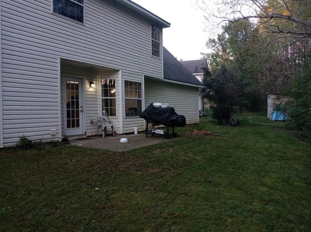 2295 Creekview Trl, Decatur GA  30035-3650 exterior