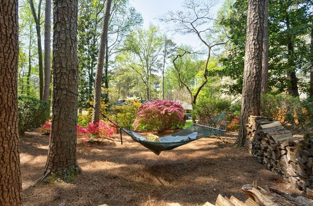 1987 Silvastone Dr, Atlanta GA 30345-3737 exterior