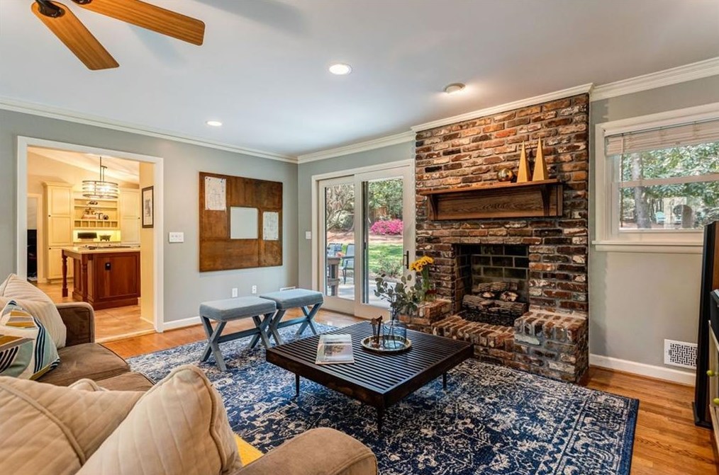 1987 Silvastone Dr, Atlanta GA 30345-3737 exterior