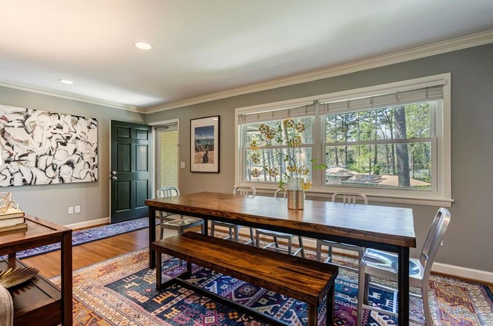 1987 Silvastone Dr, Atlanta GA 30345-3737 exterior