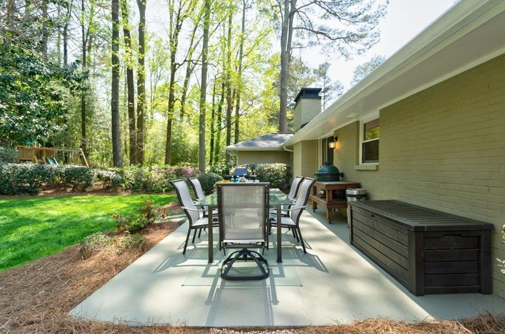 1987 Silvastone Dr, Atlanta GA 30345-3737 exterior