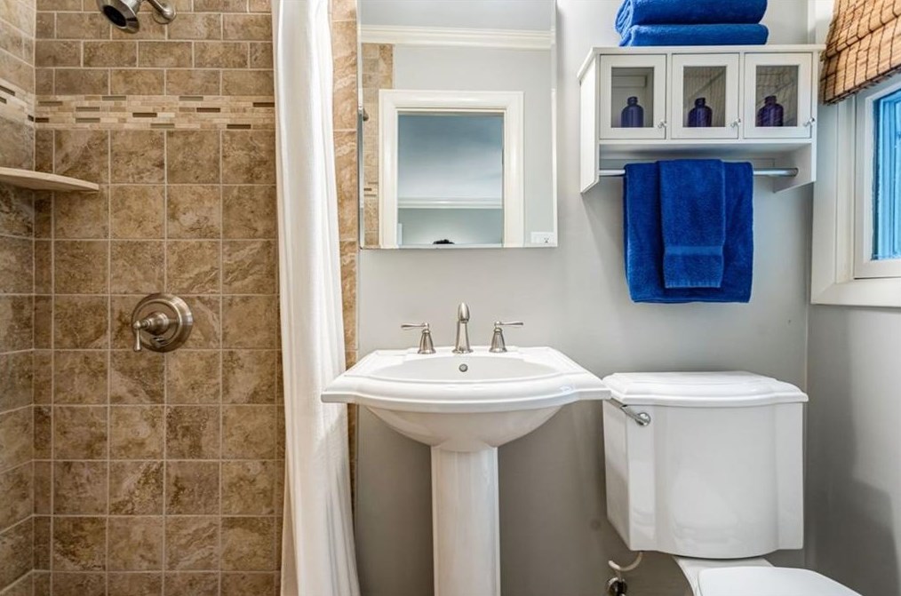 1987 Silvastone Dr, Atlanta GA 30345-3737 exterior