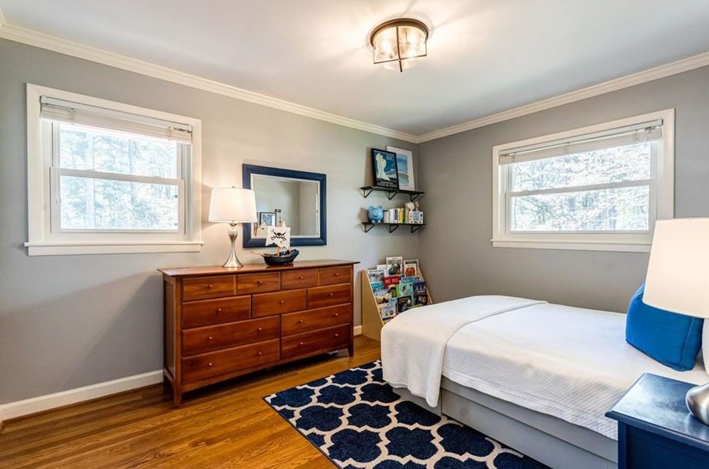 1987 Silvastone Dr, Atlanta GA 30345-3737 exterior