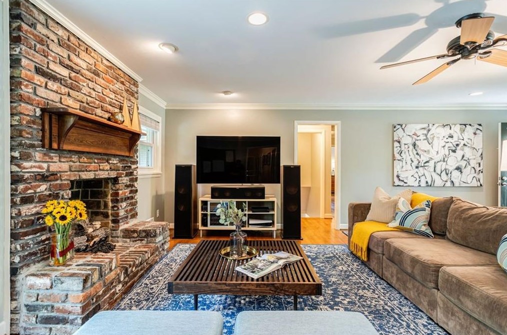 1987 Silvastone Dr, Atlanta GA 30345-3737 exterior