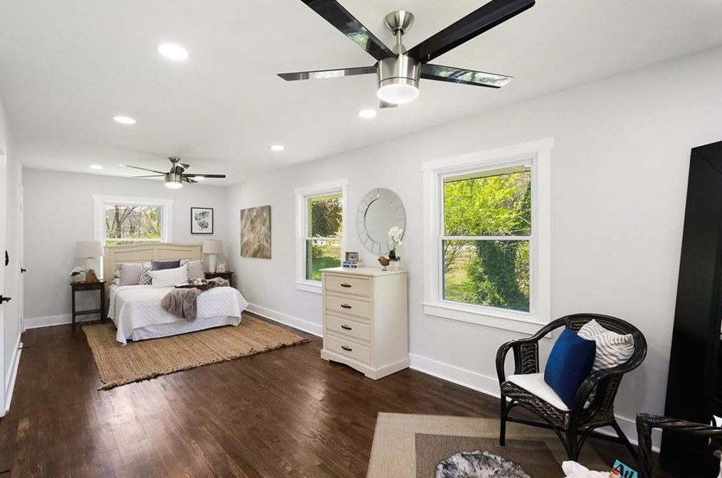 1660 Columbia Cir, Decatur GA  30032-4607 exterior